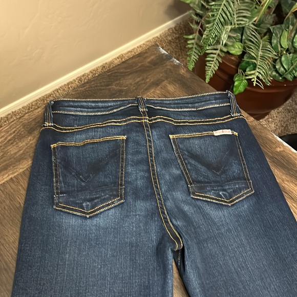 Hudson Flare Jean - Picture 9 of 15